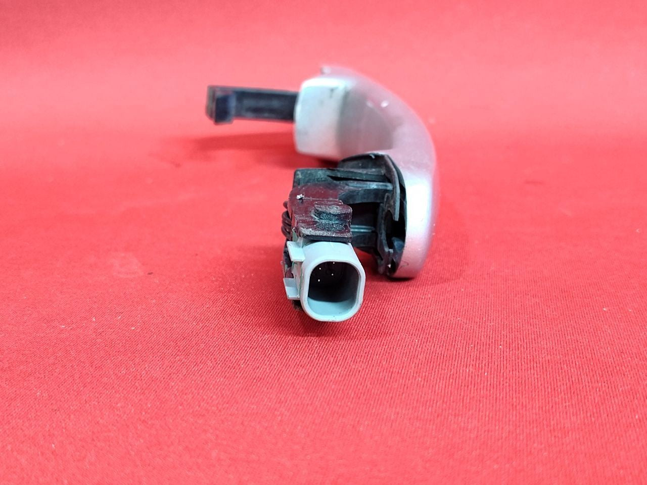 2009-2018 Volkswagen FRONT RIGHT PASSENGER Door Handle Set LA7WL Reflex Silver