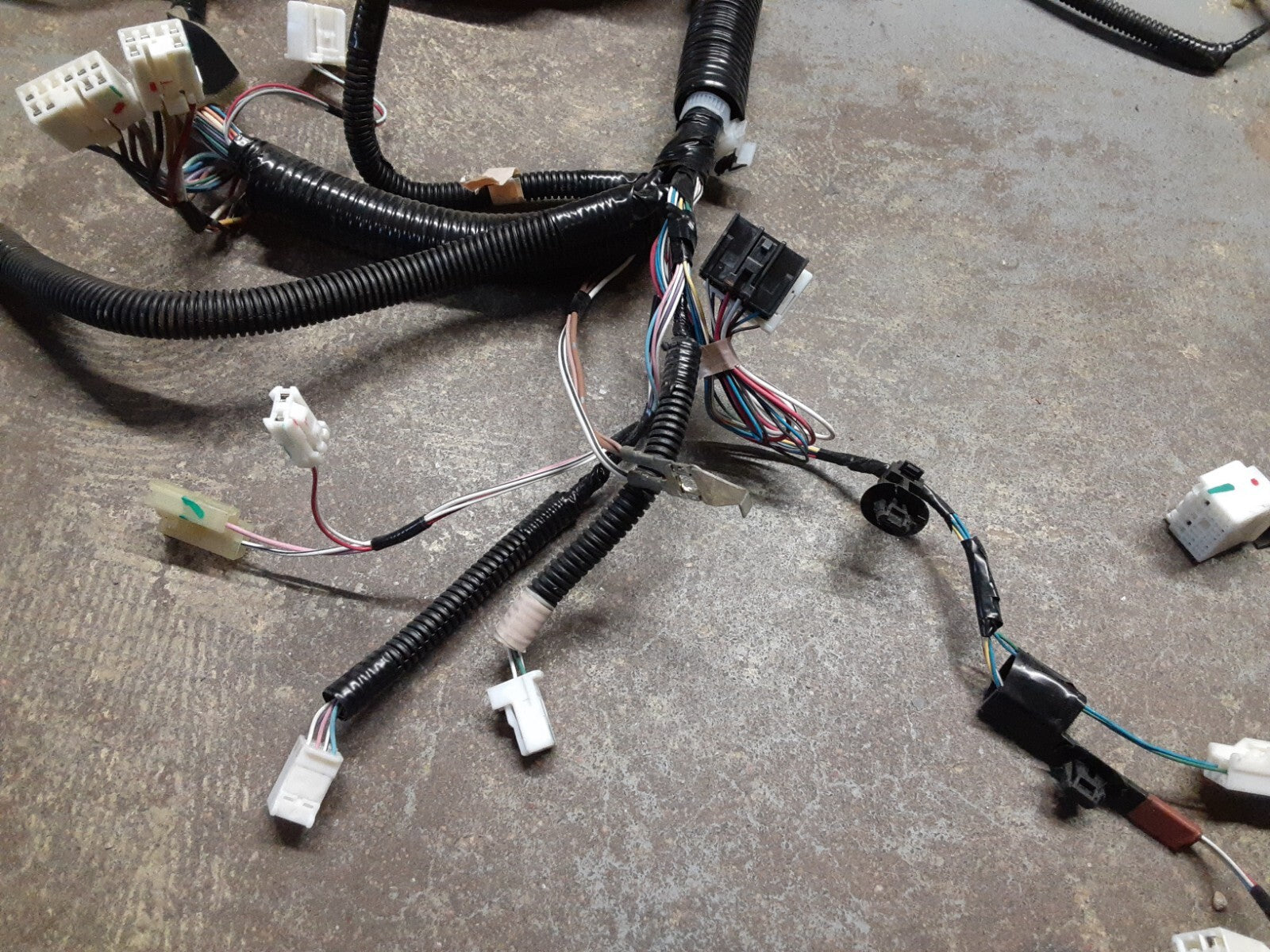 2004 - 2007 Toyota Highlander Instrument Panel Wiring Harness   82141-48A40