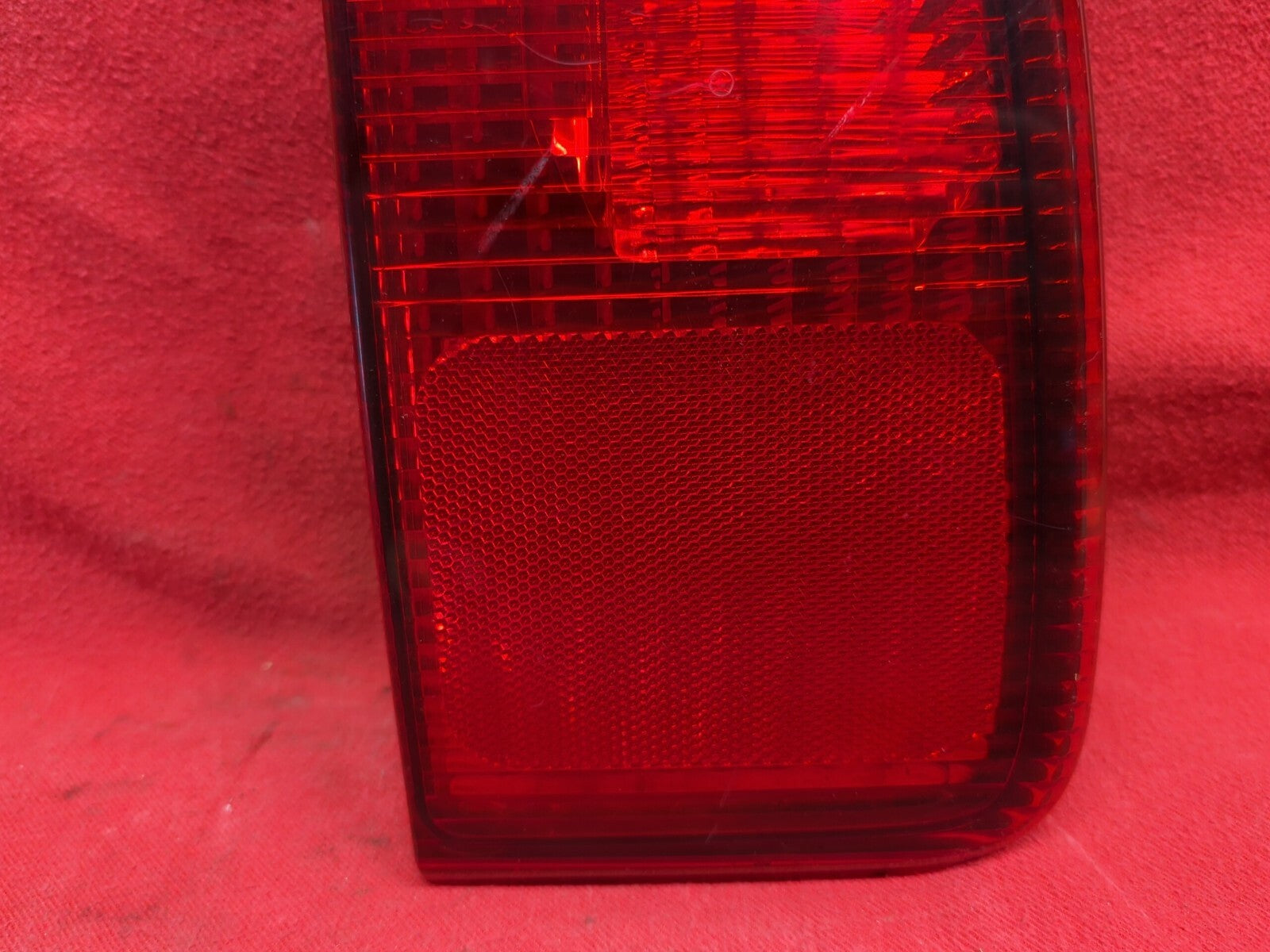 1998 - 2002 Lincoln Navigator Inner Driver / Left Side Tail Lamp - F85B-13B505-B