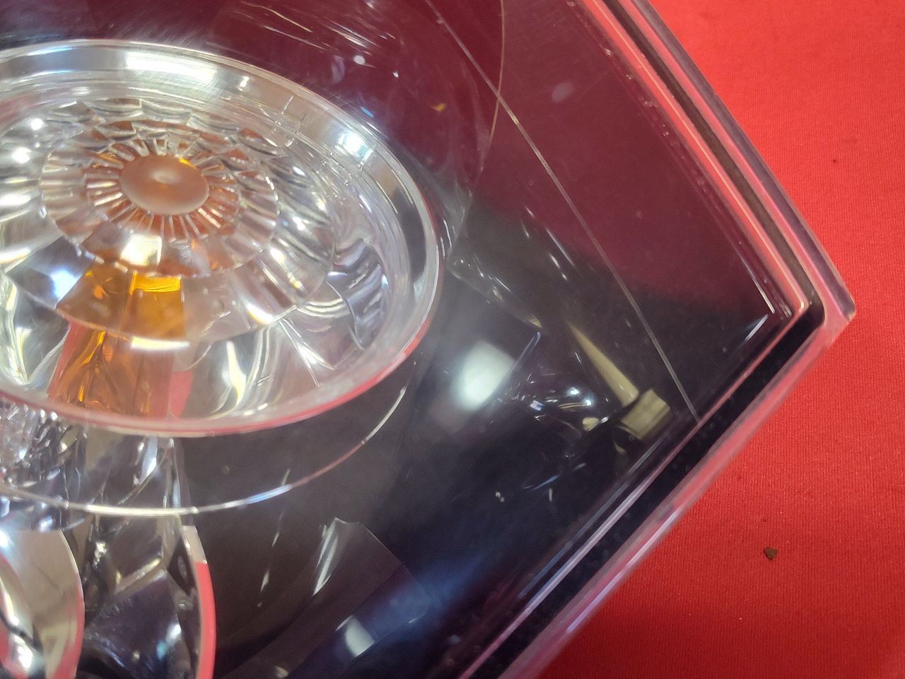2007-2009 Mazda Mazda3 SEDAN Quarter Mounted RIGHT PASSENGER Tail Light Lamp LED