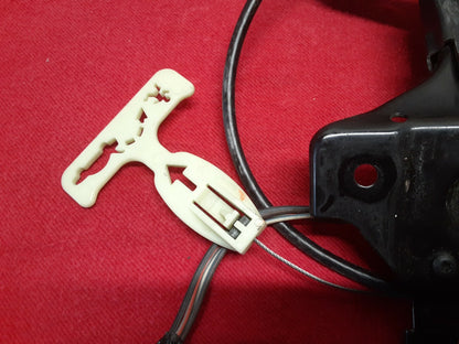 2010 2011 2012 Lincoln MKZ Trunk Latch Lock Emergency Release w/ Striker Plate
