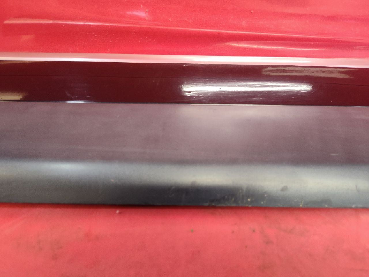 2013-2022 Range Rover REAR LEFT DRIVER Door Cladding Moulding w/ Trim SET