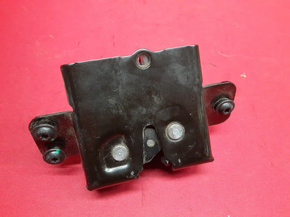 2006 - 2017 GMC Chevy Cadillac Pontiac Buick Hatch Latch Actuator 13584872