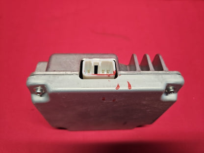 2009 2010 Pontiac Vibe Accessory AC & DC Power Inverter Control Module 88975518