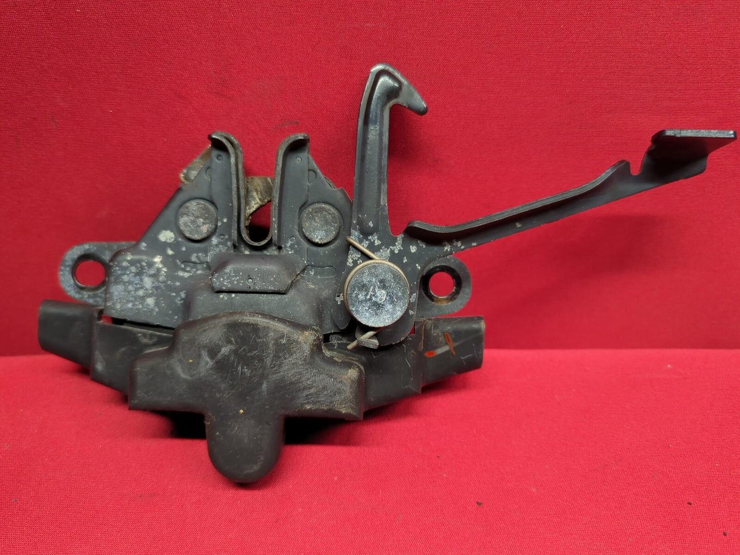 2001 - 2007 Toyota Highlander Hood Latch Lock Assembly 53510-48051