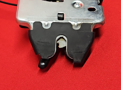 2007 - 2012 Nissan Altima Sedan Trunk Deck Lid Latch Lock Actuator 84630-JA00A