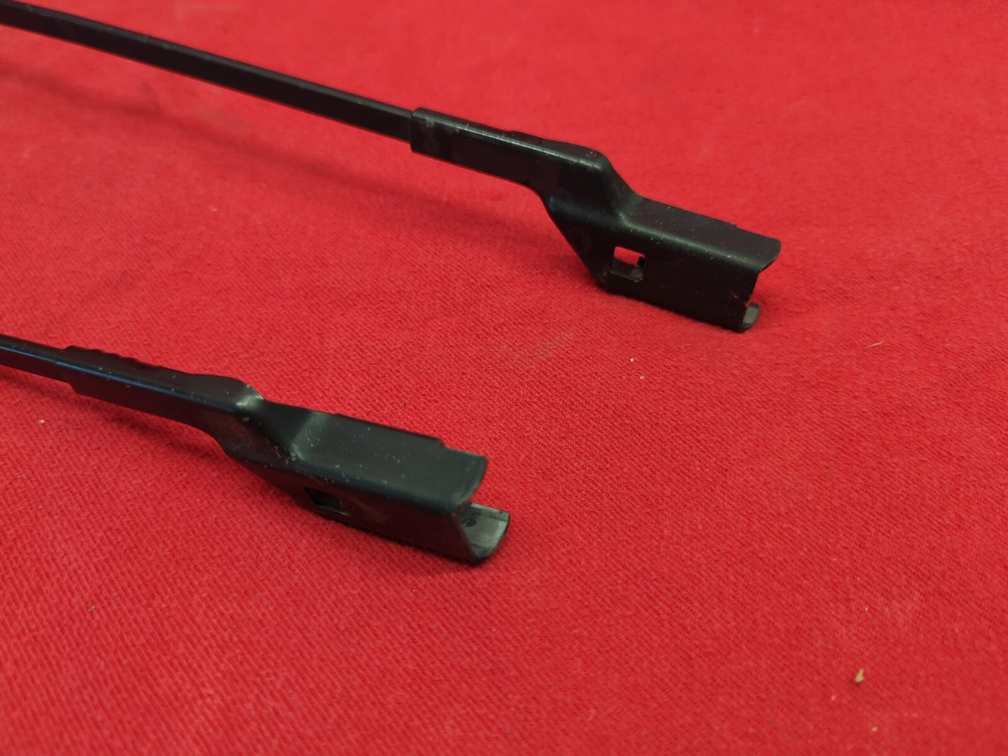 2006 2007 2008 2009 2010 Volkswagen VW Passat Windshield Wiper Arm SET Black
