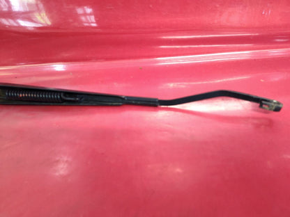 2012 - 2019 Fiat 500 / Fiat 500e Front Windshield Wiper Arms Left Right Set