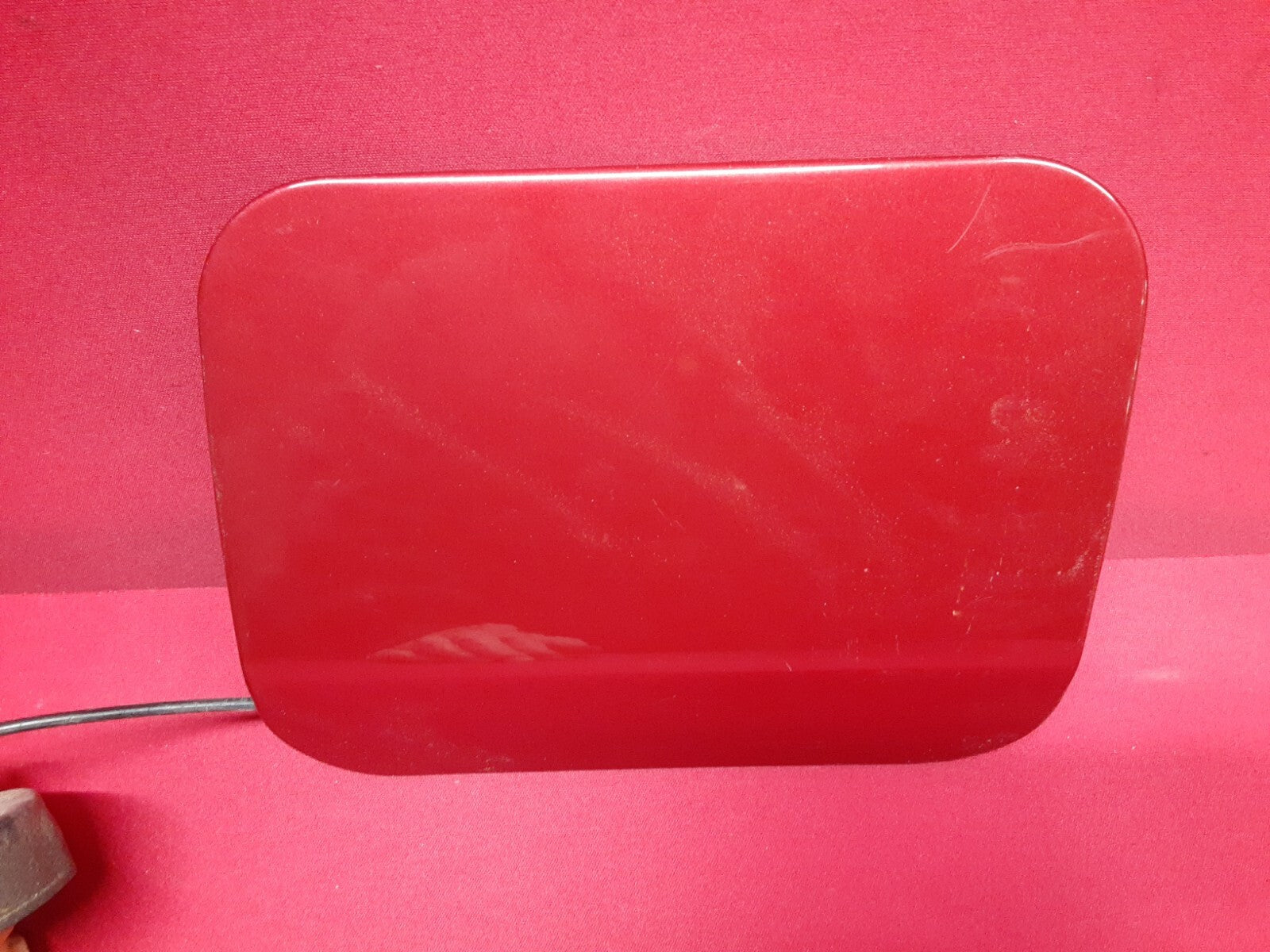 2005 - 2010 Chrysler 300 Dodge Fuel Filler Gas Door Lid PRH Inferno Red Crystal