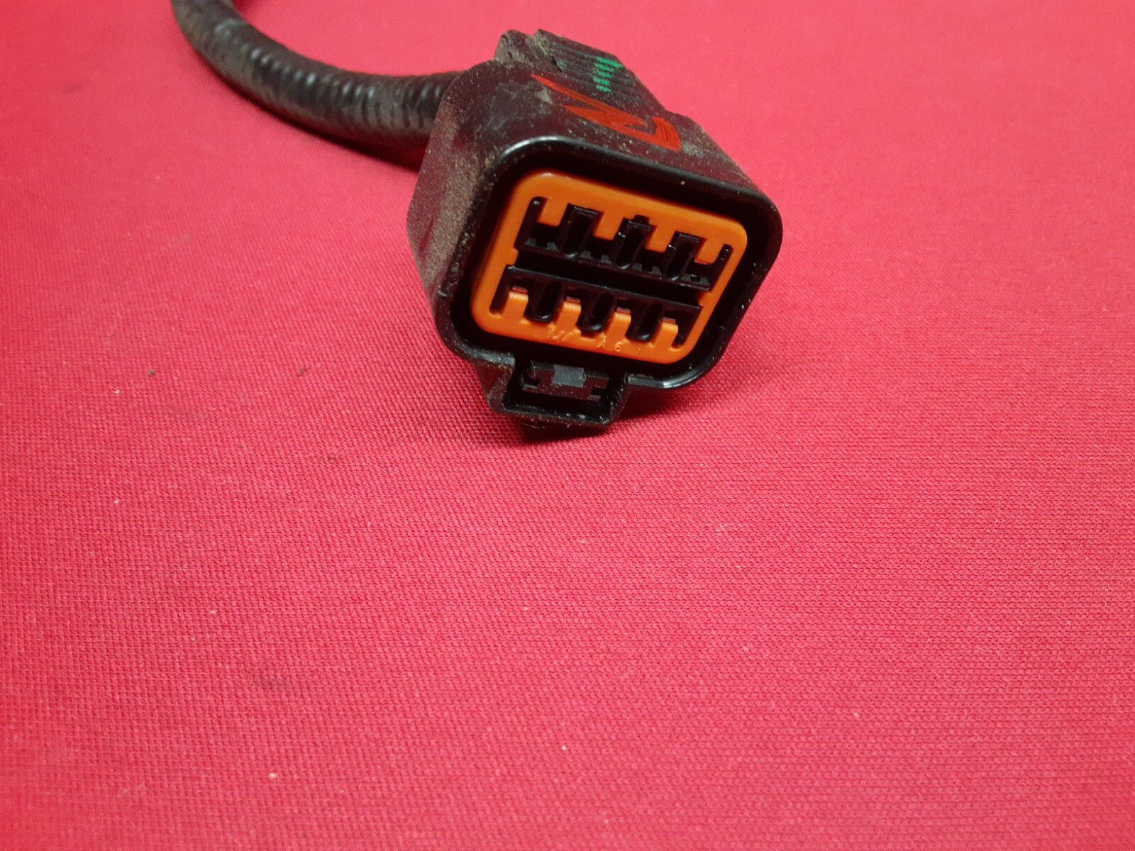 2011 - 2015 Chevy Volt RIGHT PASSENGER Headlight Lamp Halogen 22769171   PIGTAIL