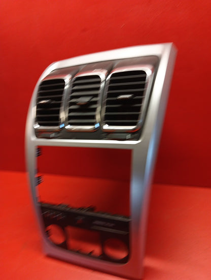 2007-2012 GMC Acadia Center Dash Climate Trim Bezel W/ Vents 20983357