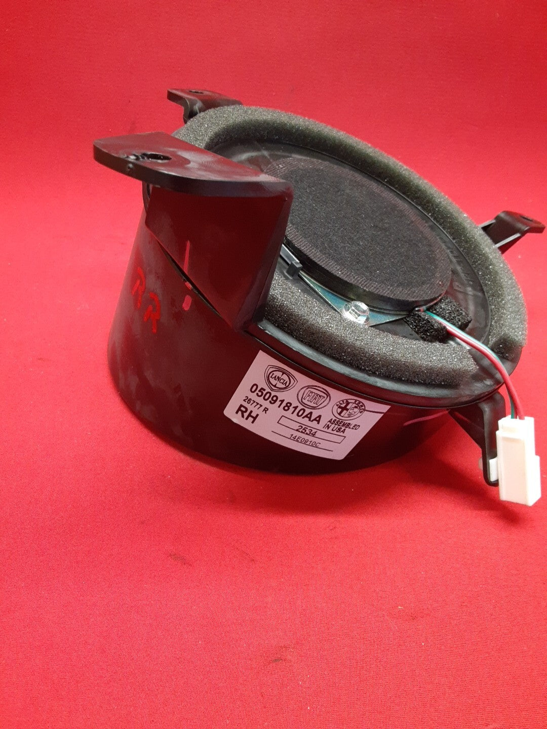 2013 -2019 Fiat 500 / Fiat 500e Rear Right Quarter Panel Speaker 5091810AA