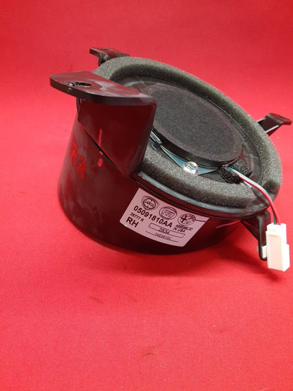 2013 -2019 Fiat 500 / Fiat 500e Rear Right Quarter Panel Speaker 5091810AA