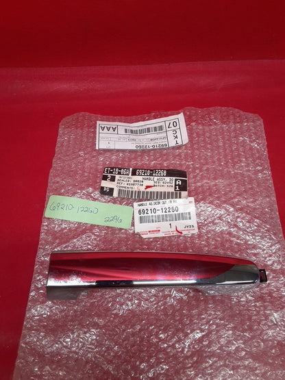 2006 - 2007 Toyota Highlander Passenger Right Side Exterior Door Handle Chrome