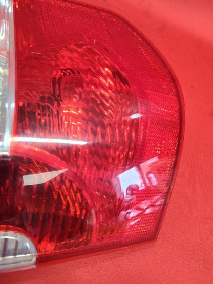 2004-2006 BMW X3 Right Passenger Quarter Mounted Outer Tail Light Lamp (Clear)