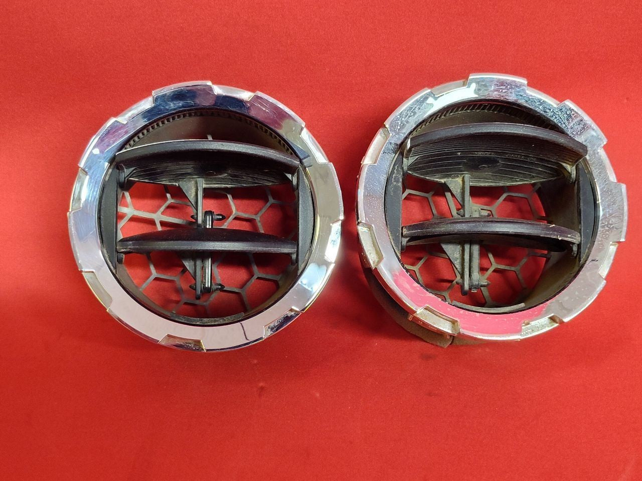 2008-2010 Ford F-250 F-350 Super Duty CENTER Dash Air Vents SET - Charcoal