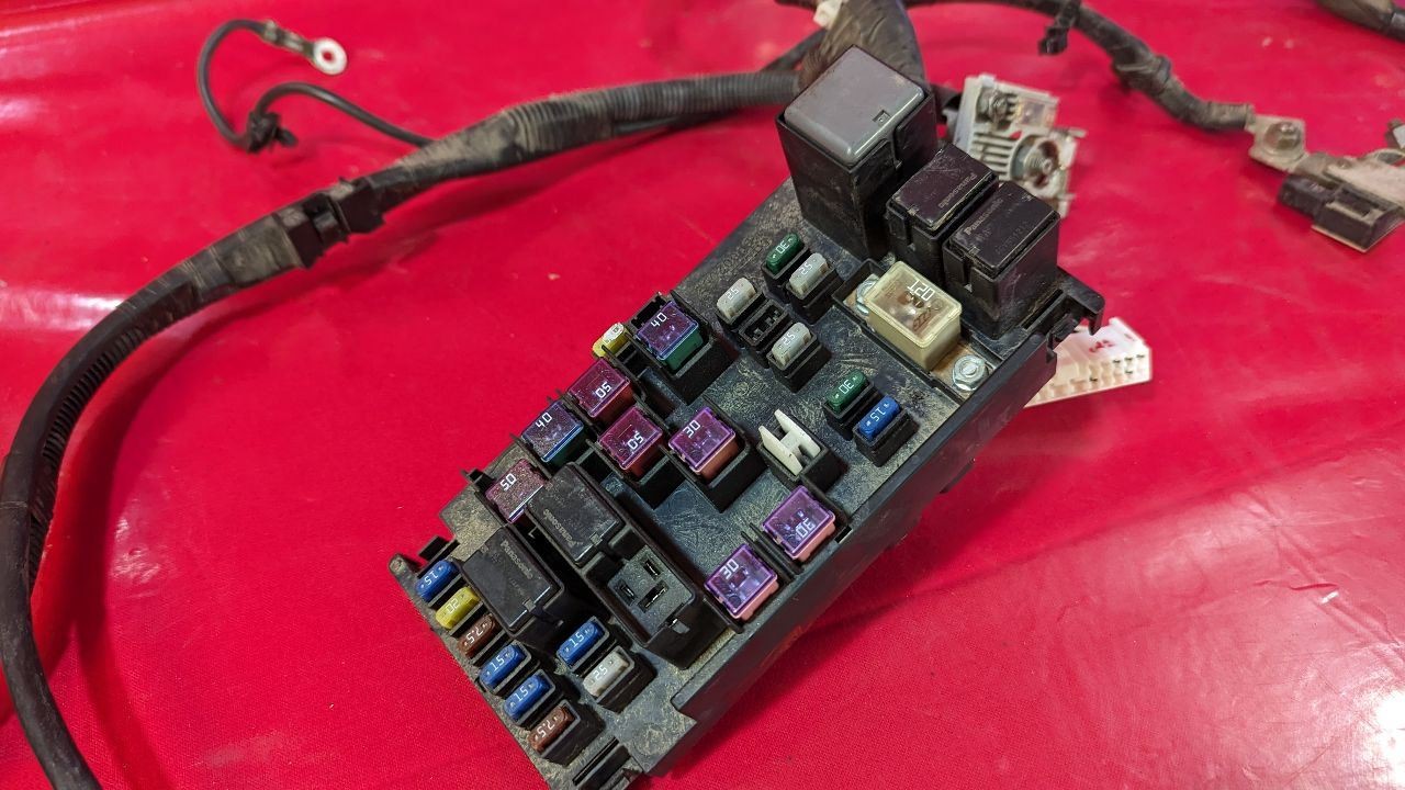 15-21 Subaru WRX 2.0L Turbo Manual Trans AWD Apron Fuse Box / Battery Cables