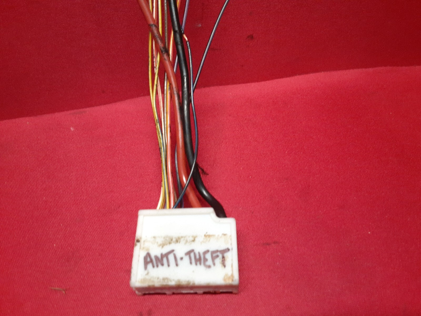 2003 - 2006 Range Rover HSE Anti-Theft Ignition Immobilizer LR007752  PIGTAILS
