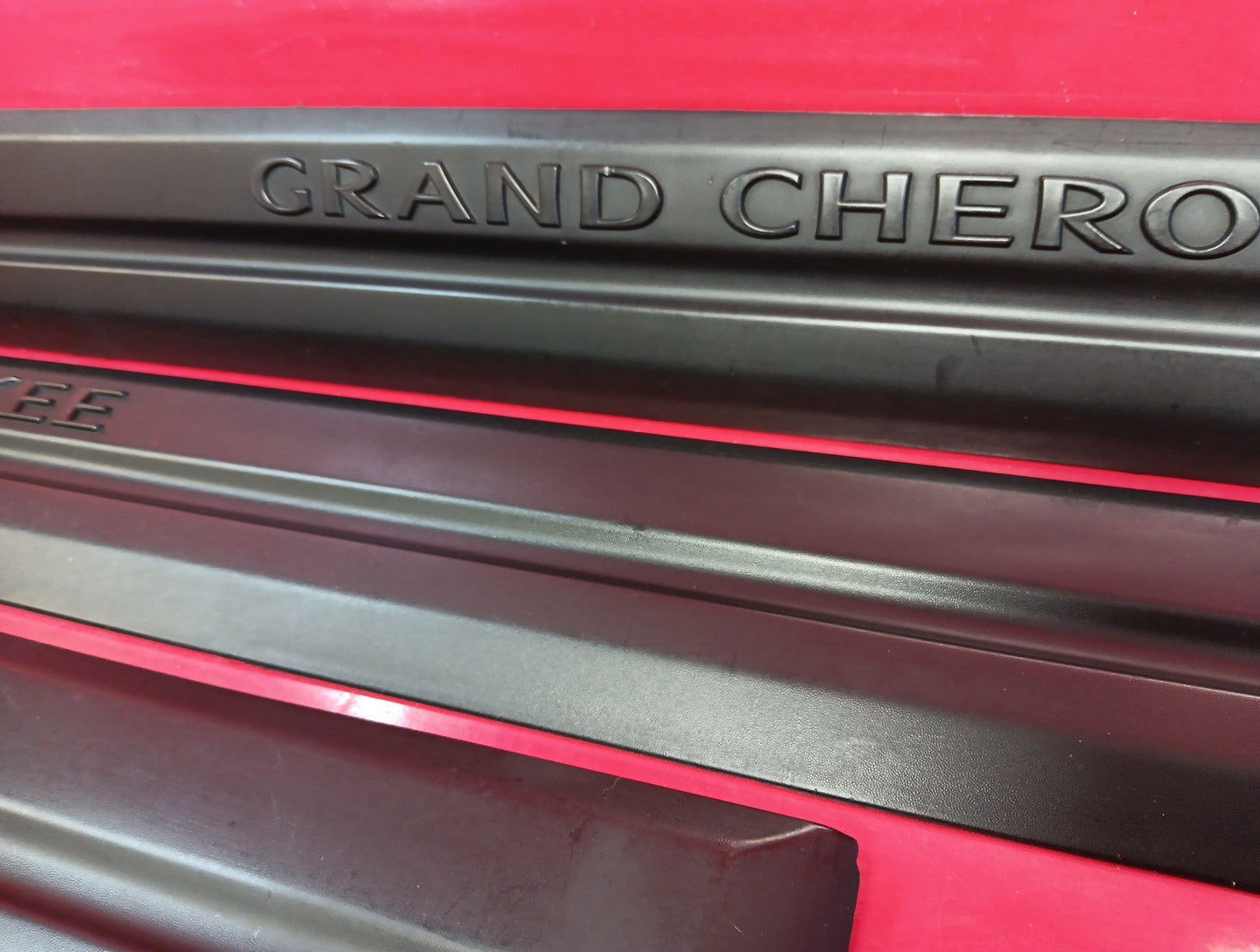 2005 2006 Jeep Grand Cherokee Exterior Door Molding Trim Strips Black FULL SET