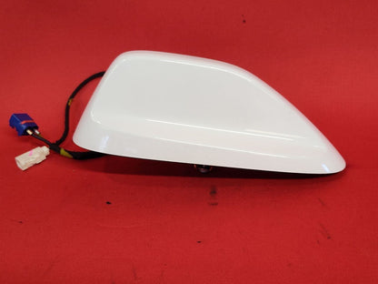 2014-2017 Dodge Durango Jeep Grand Cherokee Shark Fin Antenna PW7 White Knuckle