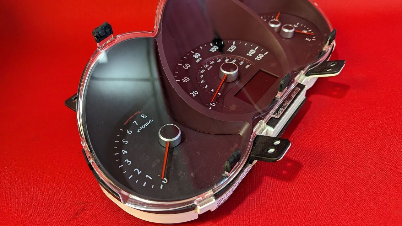 2011 Kia Sorento 2.4L L4 Auto Trans AWD Speedometer Instrument Cluster