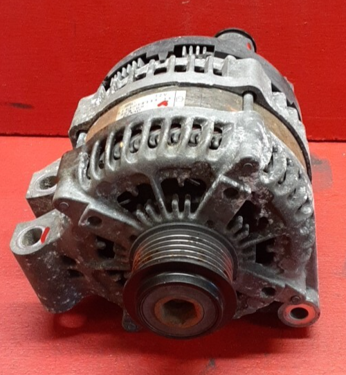 2013-2023 Land Rover Range Rover 5.0L V8 Alternator Assembly LR072764