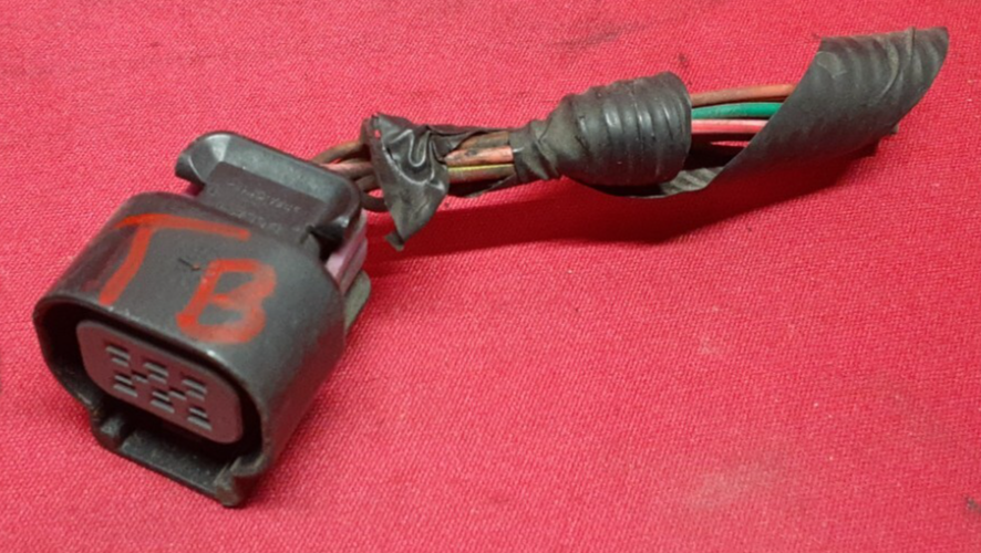 2006 - 2011 GM Buick Cadillac 4.6L V8 Injection Throttle Body 12602800  PIGTAIL