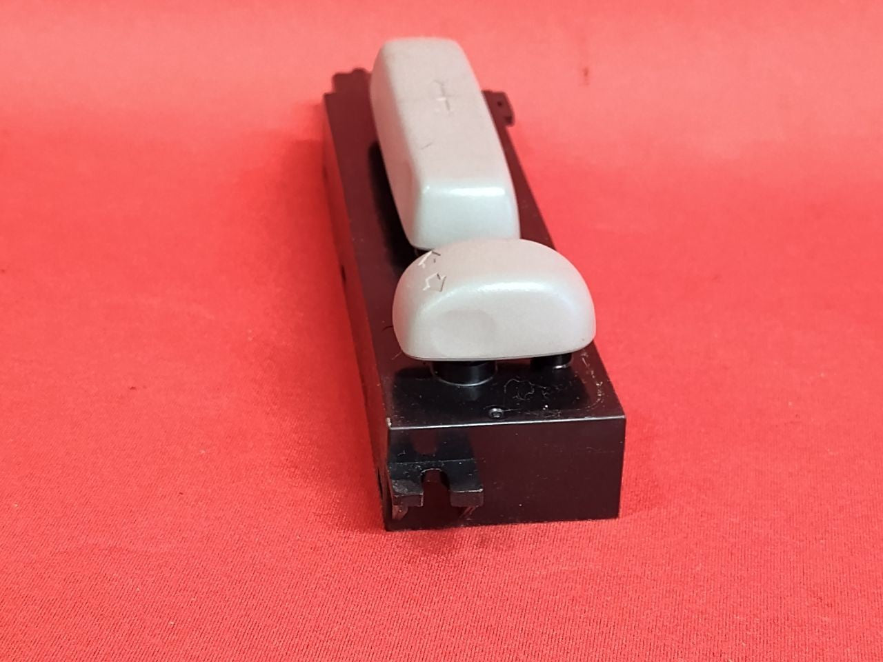 09-15 Honda Pilot 11-17 Odyssey RIGHT PASSENGER Power Seat Adjust Switch 4-Gang