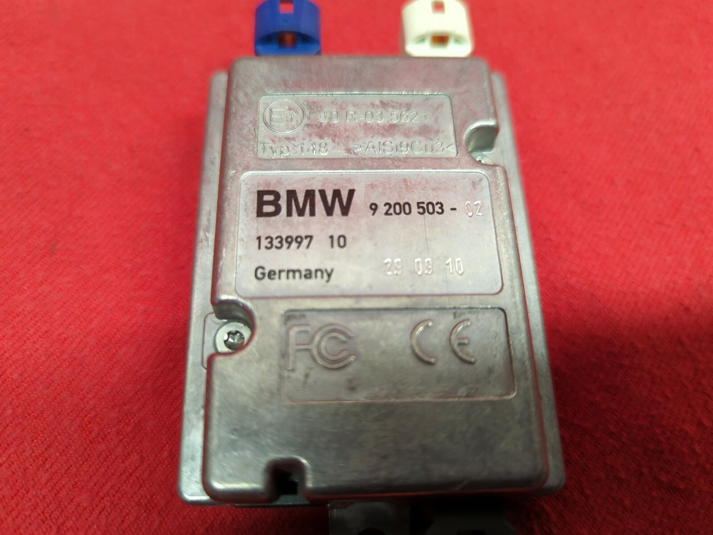 BMW Audio Interface Auxiliary Jack USB Hub Control Module 9-200-503