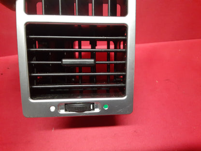 2003 - 2006 Range Rover HSE LEFT OUTER Dash Air Vent Register JVE000051