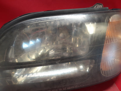 2000-2006 Subaru Outback Front Left Driver Headlight Assembly 84001AE15A