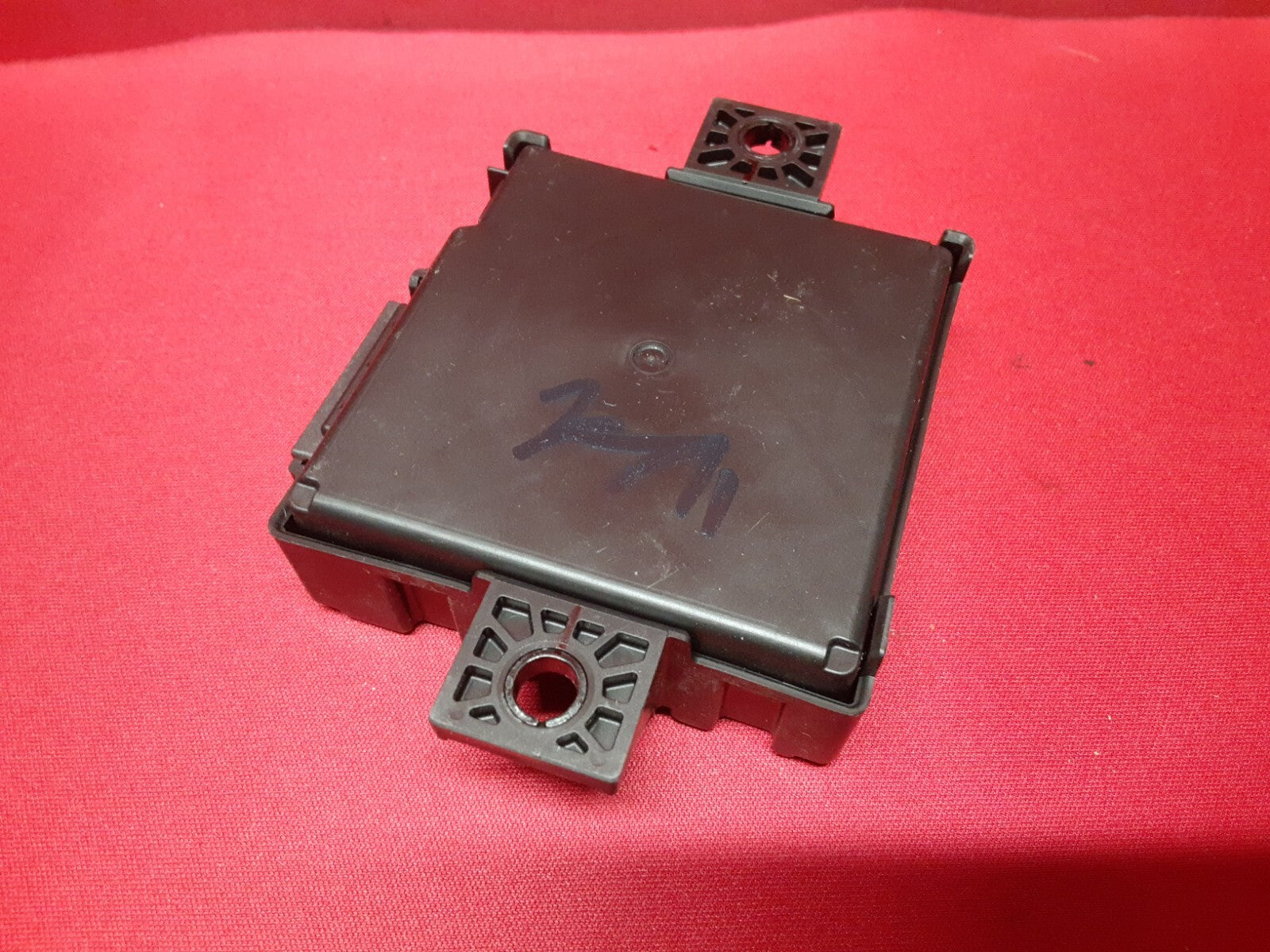 2011 2012 2013 Kia Sorento TPMS Tire Pressure Control Module Unit 95800-1U000