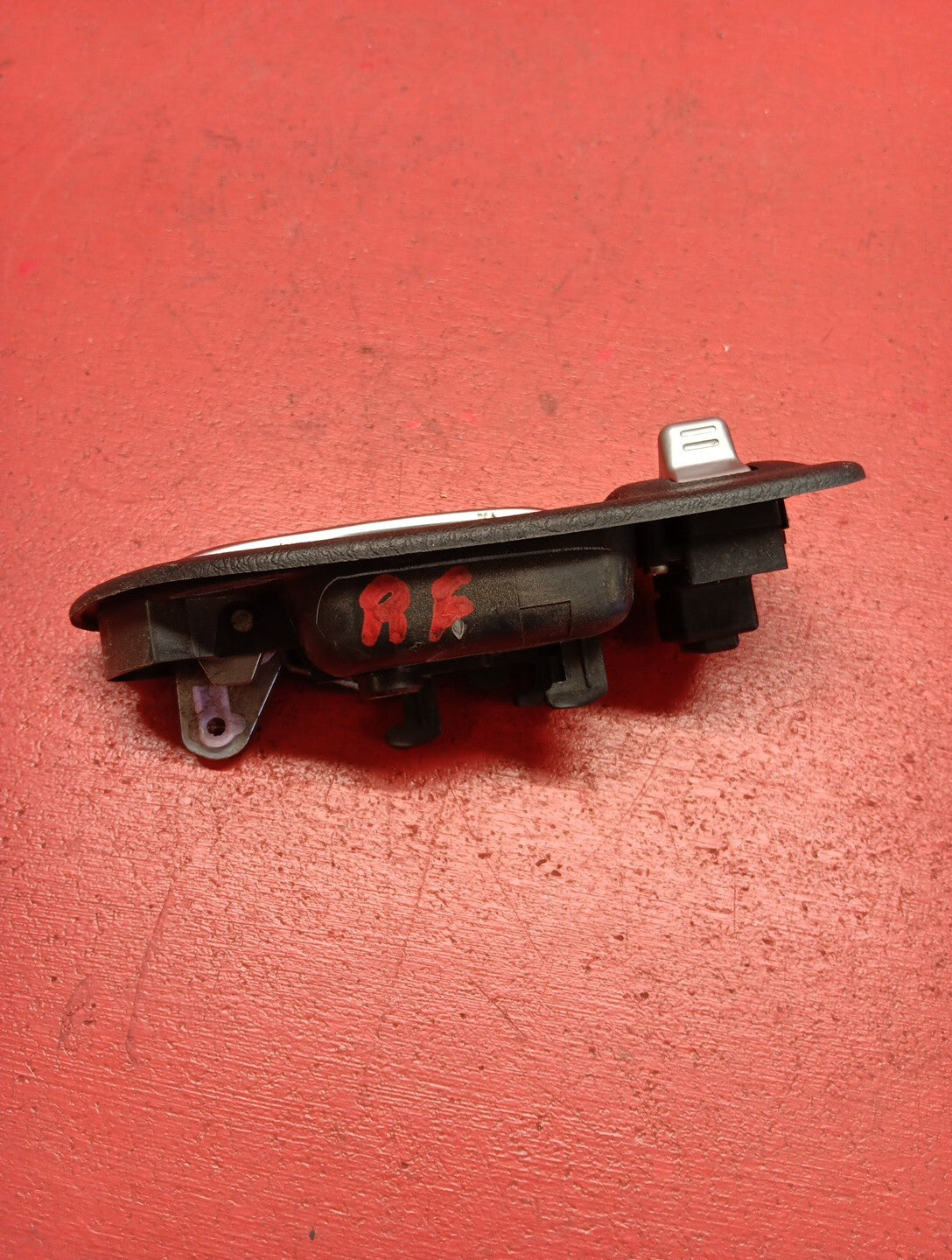 2006 Acura MDX Front Right Pass Door Interior Handle W/ Power lock