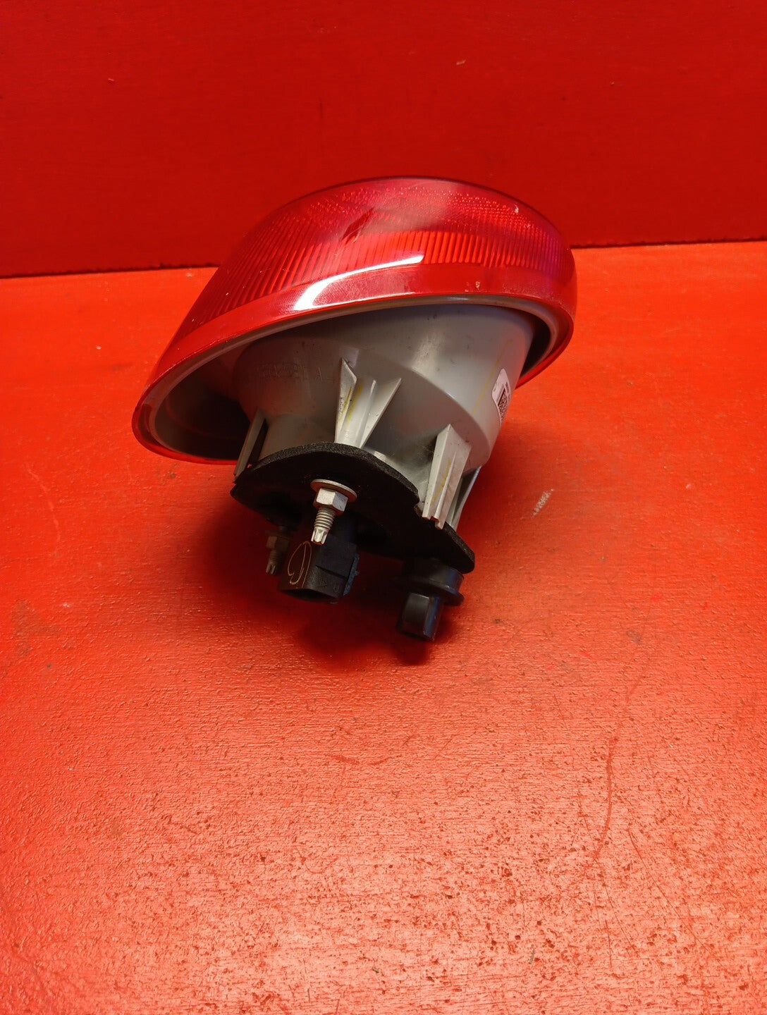 2005-2010 Chevrolet Cobalt Rear Driver Left Tail Lamp Assembly 22751397