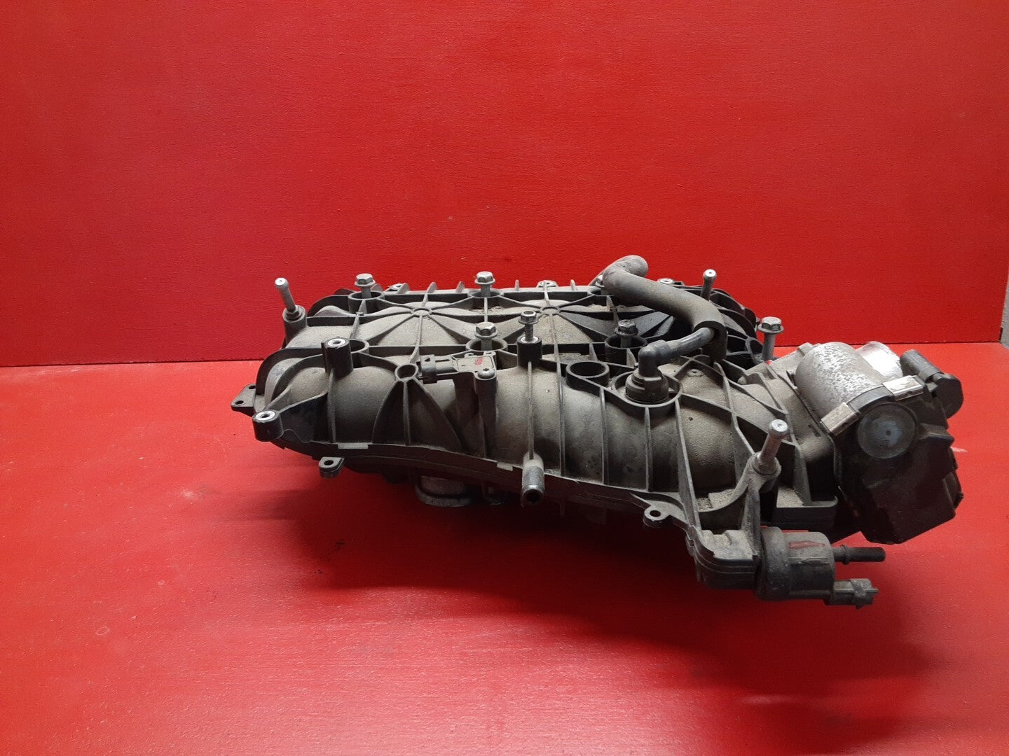 2011-2017 GM Multi Vehicle 3.6L Intake Manifold Upper Lower Assembly 12633365