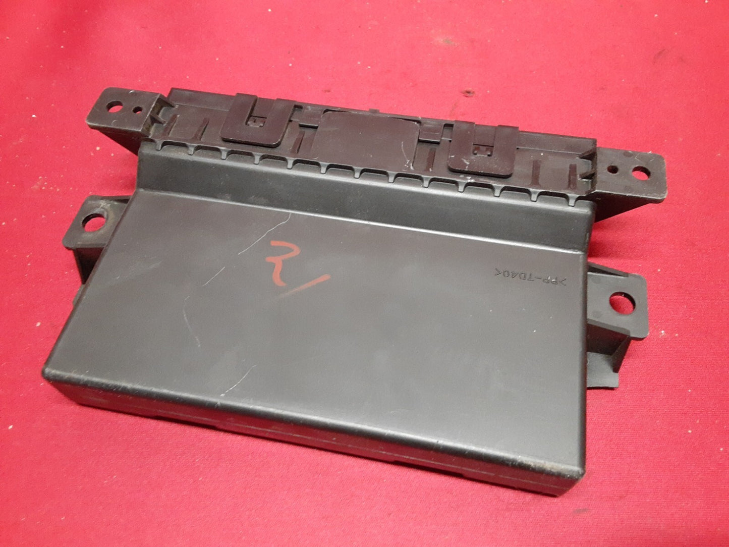 2011 - 2018 Infiniti Climate Control Amplifier Module Unit 	27760-1MA0C