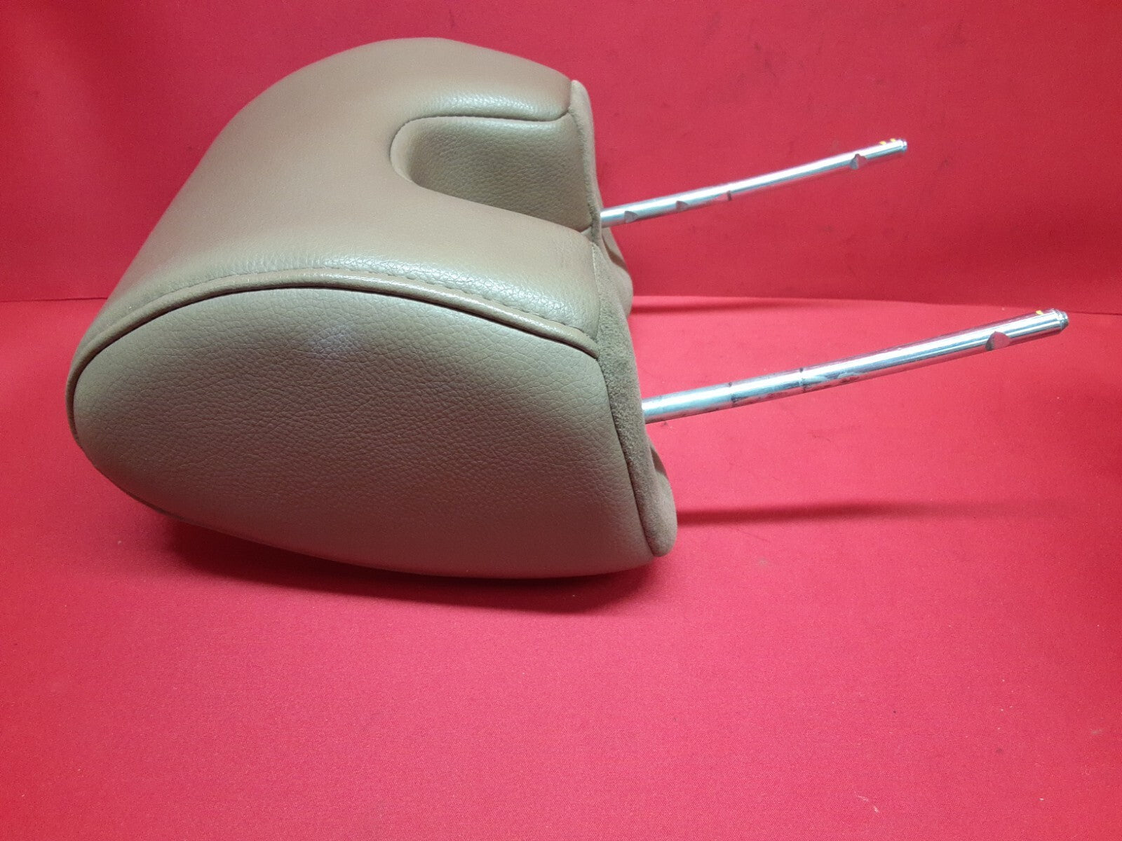 2006 - 2008 Honda Pilot Headrest Seat FRONT DRIVER AND PASSENGER SET