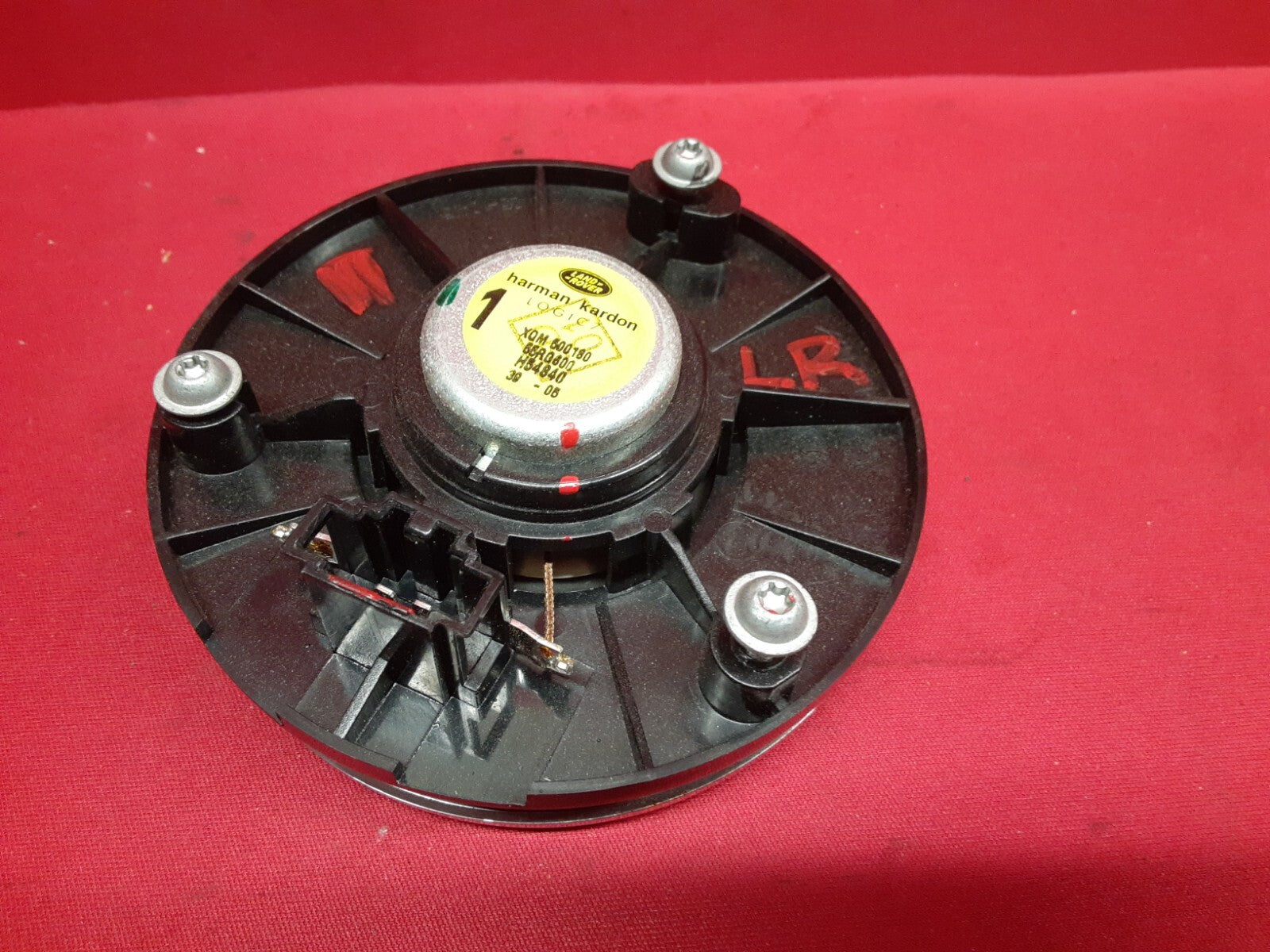 2005 Range Rover HSE REAR Left or Right Speaker Harmon Kardon XQM500180