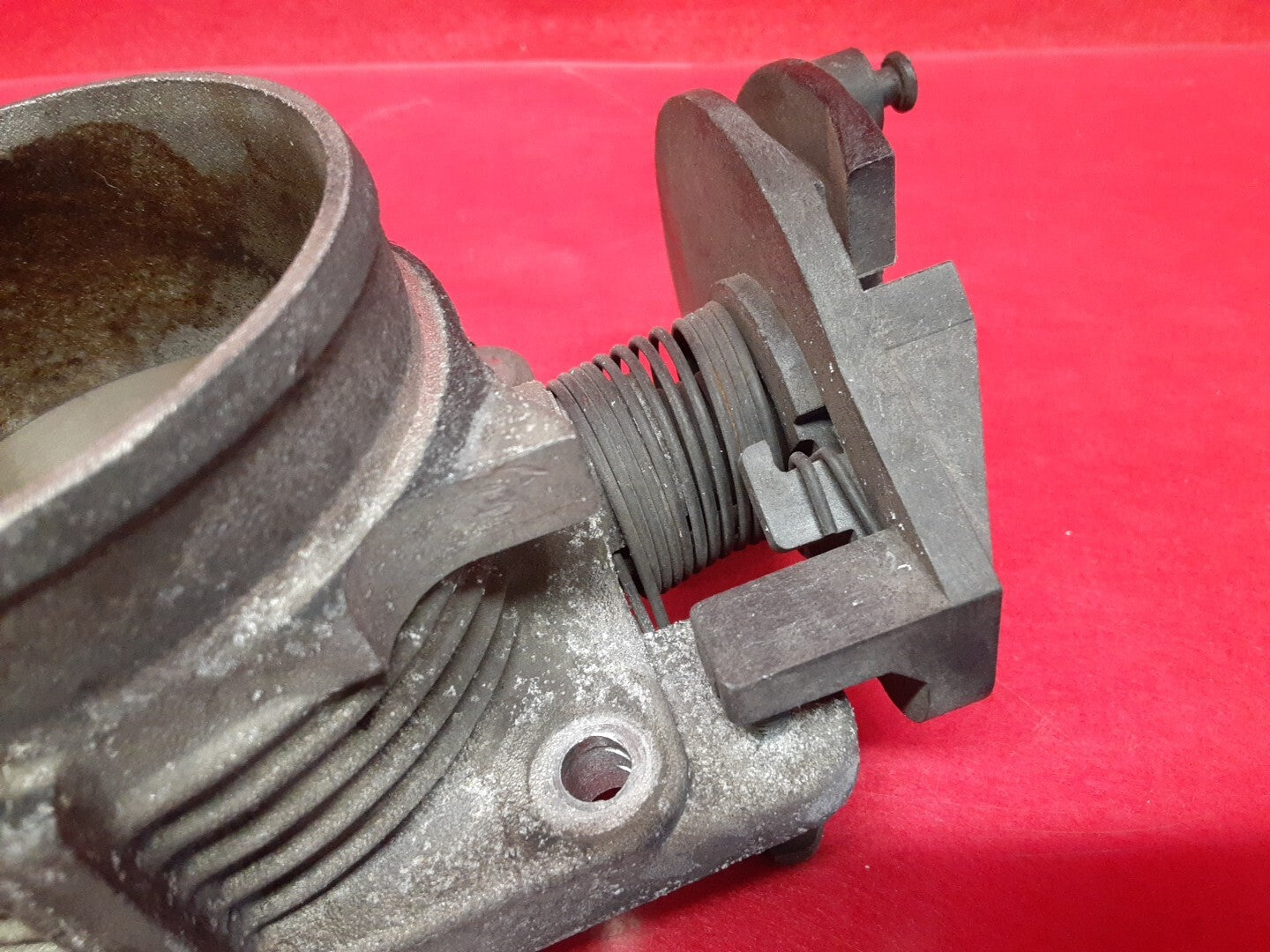 1997 - 2001 Ford Explorer 4.0L V6 12V SOHC Throttle Body Housing