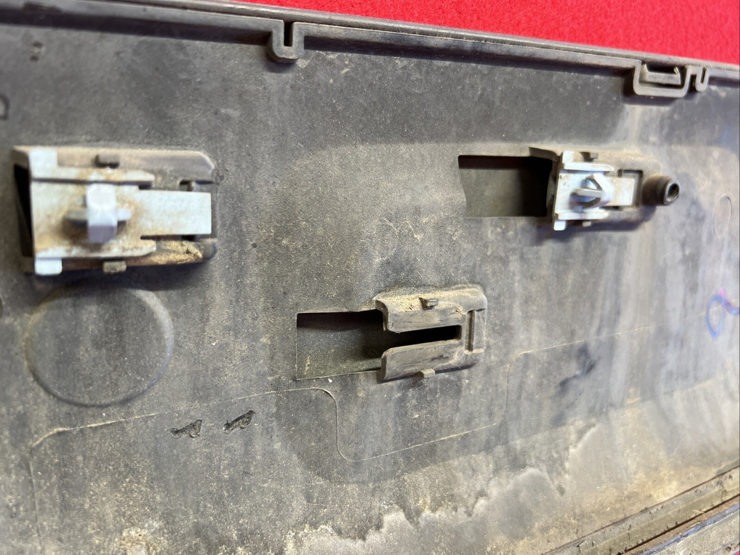 2007 2008 2009 Audi Q7 Right Passenger FRONT Door Lower Trim Molding GRAY