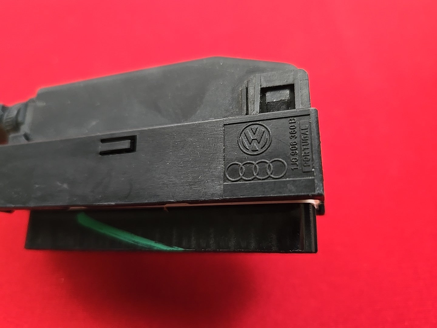 2010-2012 VW Volkswagen Tiguan 2.0L Auto Transmission Control Module TCM PIGTAIL