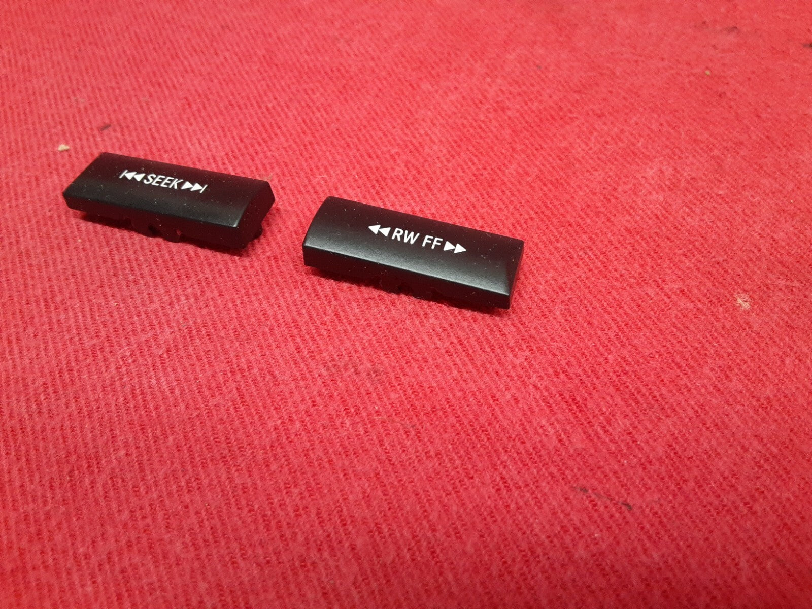 2006 - 2009 Mopar Chrysler Dodge Jeep AM/FM Radio Stereo Receiver 2 Buttons SET