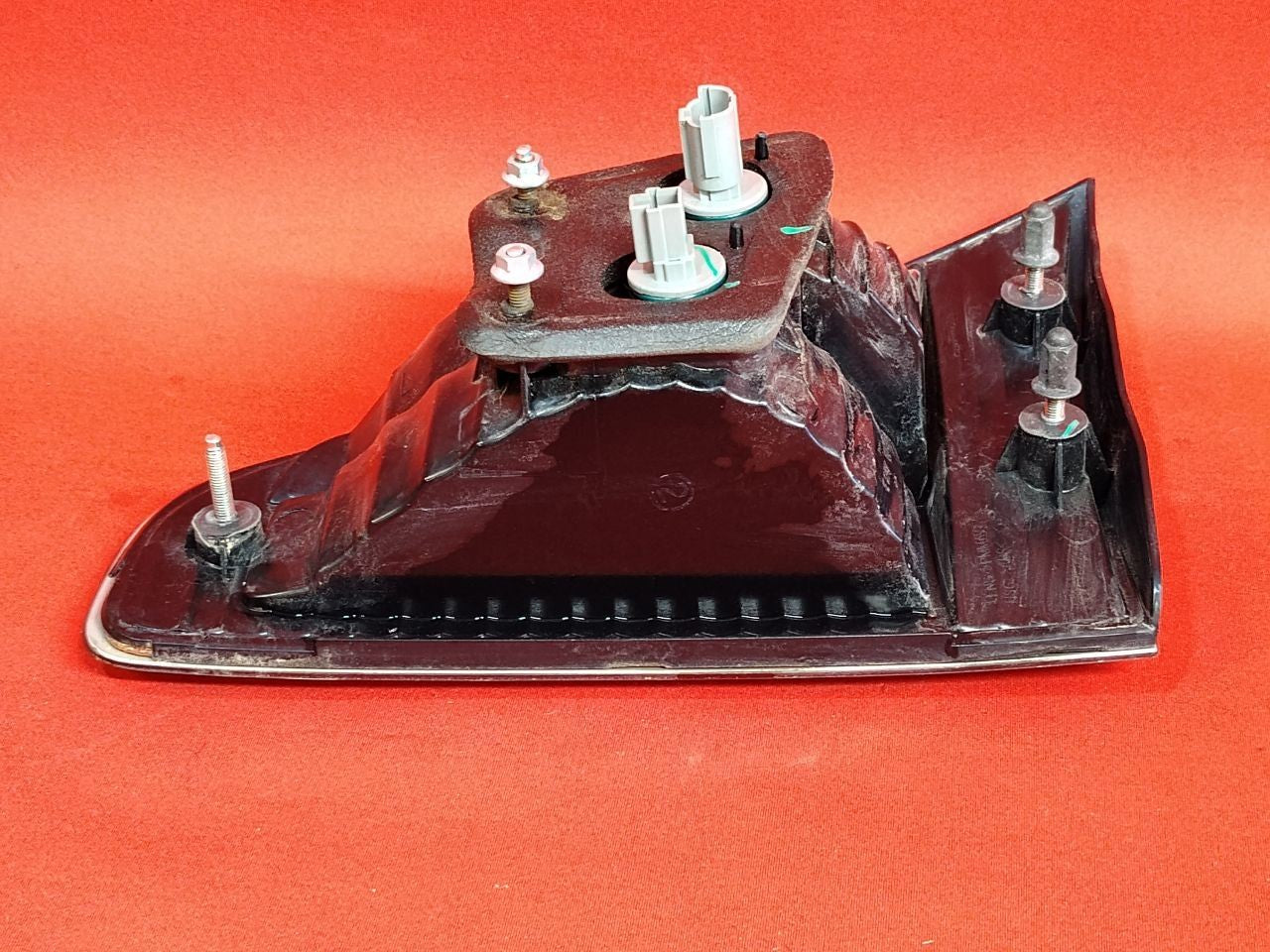 2008-2014 Subaru Tribeca LEFT DRIVER INNER Liftgate Hatch Tail Light Lamp
