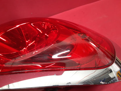 2008 - 2012 Buick Enclave RIGHT PASSENGER Outer Tail Light Lamp on Body 25954942