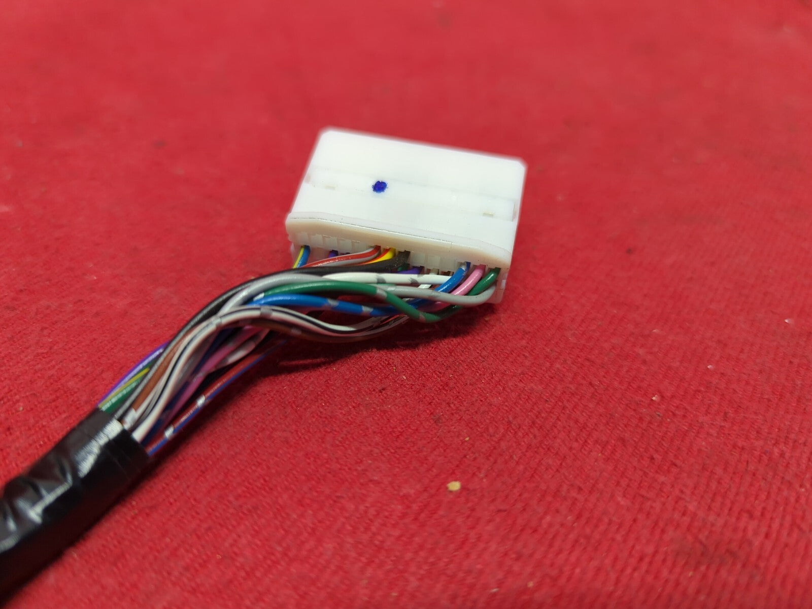 2013 2014 2015 Mazda Keyless Entry Alarm Controller Module KD45-67-5U0 PIGTAIL