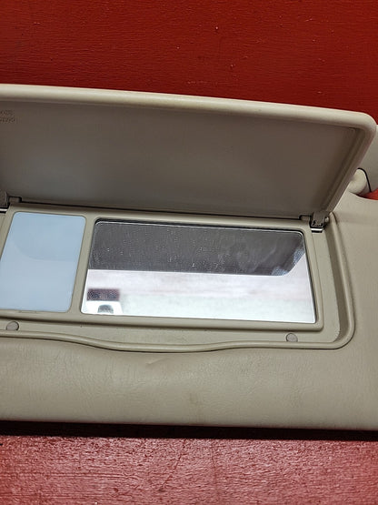 2001 2002 2003 Toyota Highlander Sun Visor Right Passenger Ivory 7431048090B0