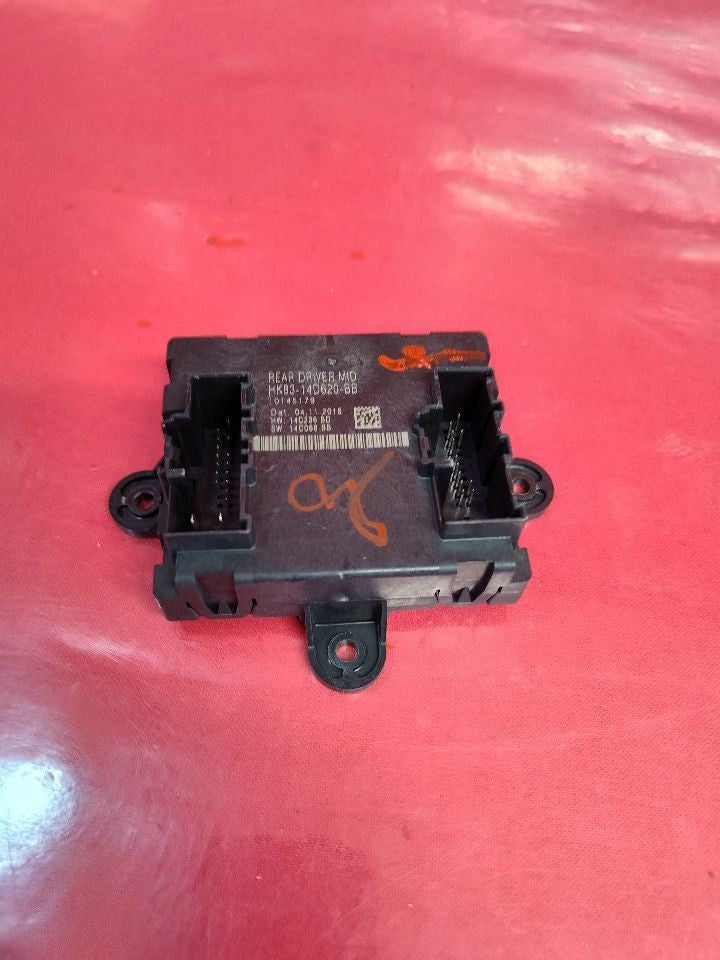 16-17 Land Rover Discovery / Evoque REAR LEFT DRIVER Door Control Module