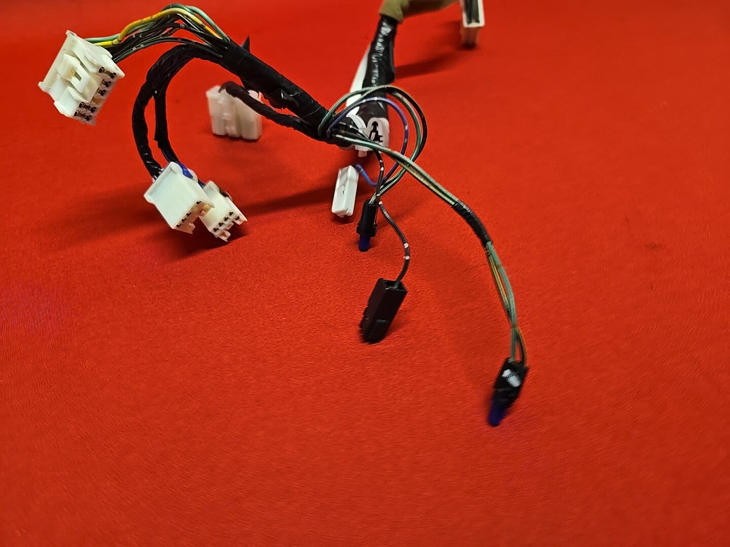 2001 - 2006 Mitsubishi Montero UPPER Console Ash Tray Heat Switch WIRING HARNESS