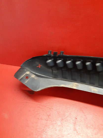 2000-2006 Chevrolet Suburban Left Quarter Panel Upper Applique 15764012