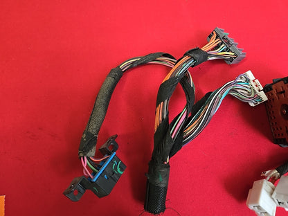 2004 Jeep Grand Cherokee Left Hand Dash BCM Module Fuse Box - PIGTAIL WIRES ONLY